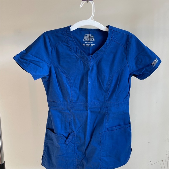 Scrub Top - Picture 3 of 6